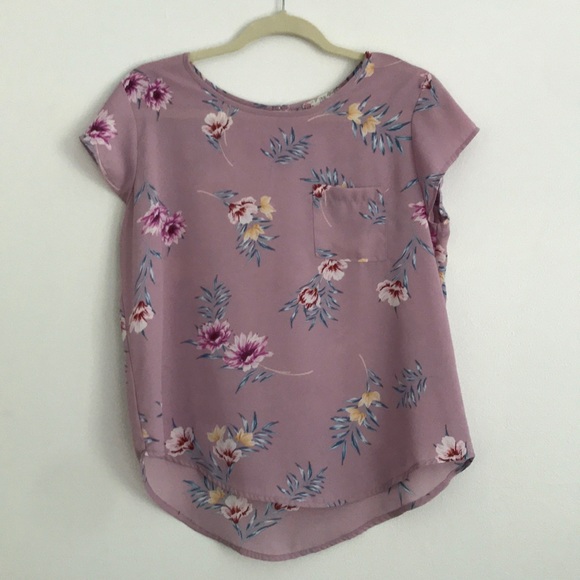 Pink Rose Tops - EUC Pink Rose Floral Top